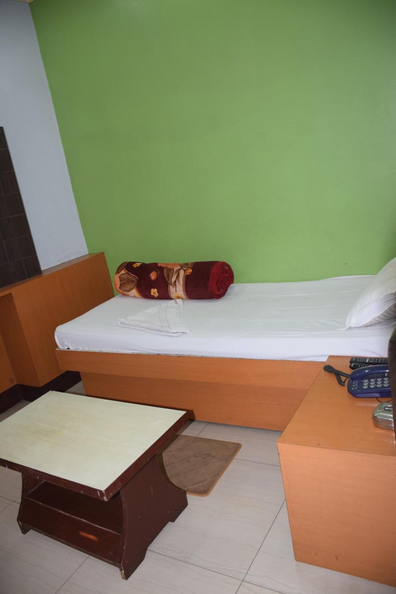 Starline Hotel Agartala Exterior foto